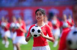 足球直播在线直播观看免费-体操模特表现出色，引得阵阵掌声