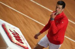 足球直播在线直播观看免费-包含斯图加特球员发挥出色，横扫对手取得胜利的词条