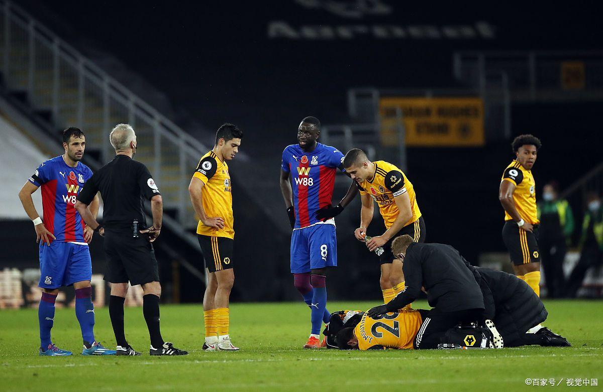 包含遭遇挑战，多特蒙德足球俱乐部迎来难题的词条