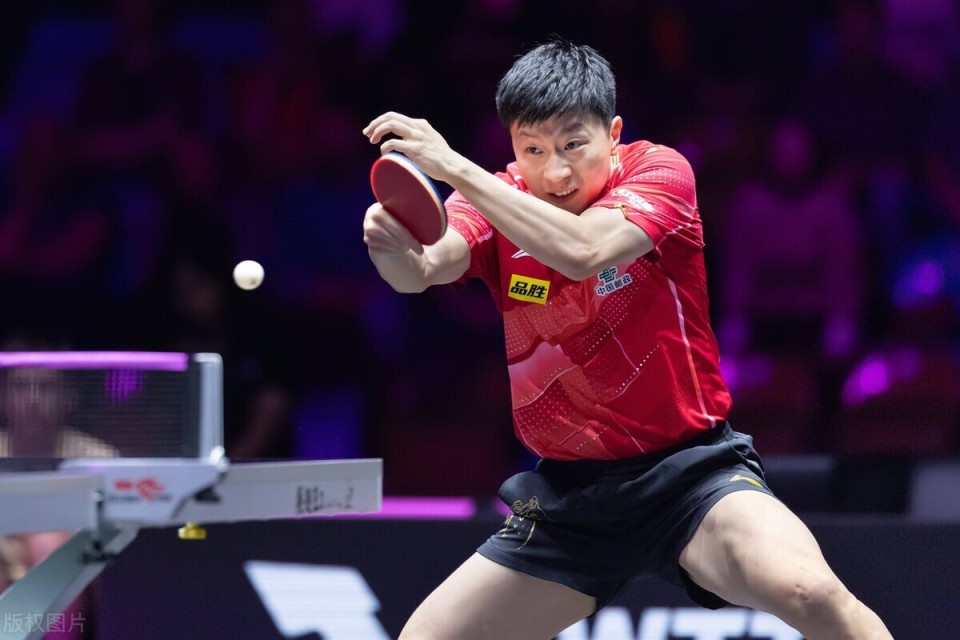 瑞典乒乓球队轻取韩国乒乓球队，奥恰洛夫关键制胜的简单介绍